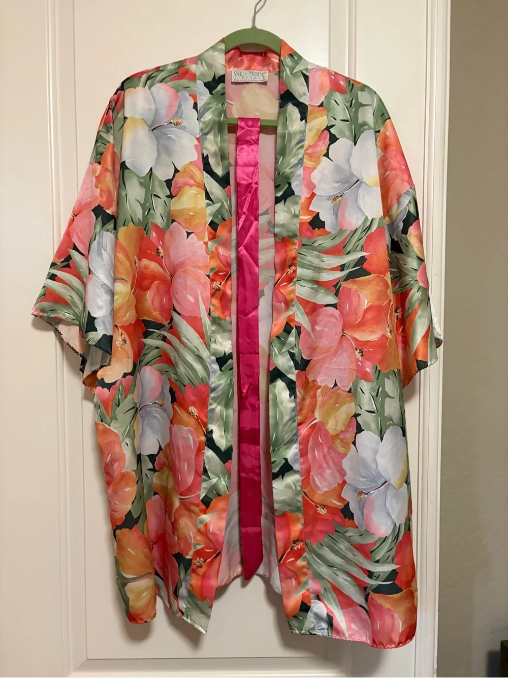 🌼🌸Vintage Old Money Floral Satin Kimono Robe🎀Made In The USA🌸🌼